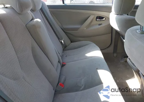 2011 Toyota Camry Le z USA, uszkodzony, nr VIN 4T1BF3EK3BU642139